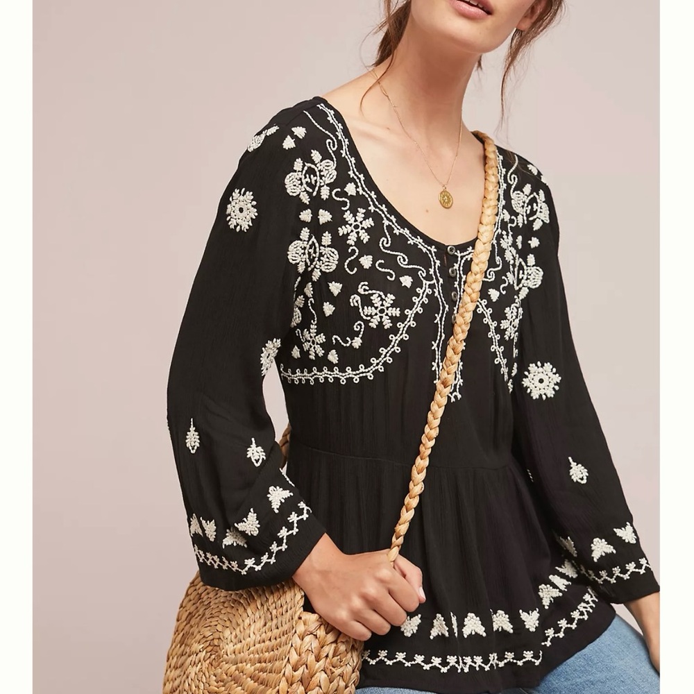 Anthropologie Meadow Rue Gardiner Henley Embroidered Top